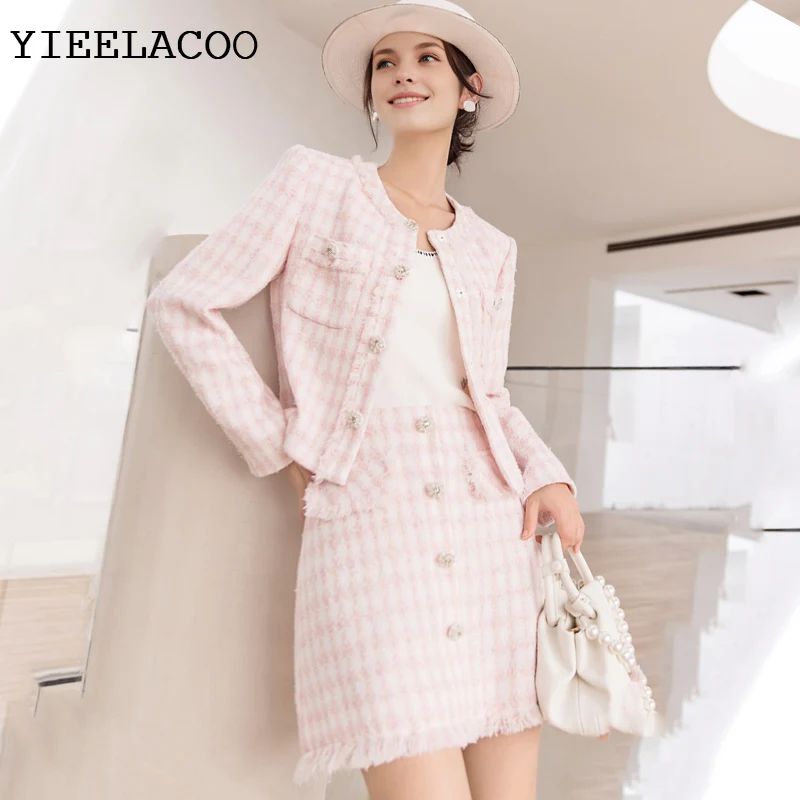 Розовый твидовый пиджак + юбка, костюм в клетку, модный профессиональный комплект, новый утягивающий женский костюм, осенне-зимний комплект из 2 предметов
Розовый твидовый пиджак + юбка, костюм в клетку, модный профессиональный комплект, новый утягивающий женский костюм, осенне-зимний комплект из 2 предметов