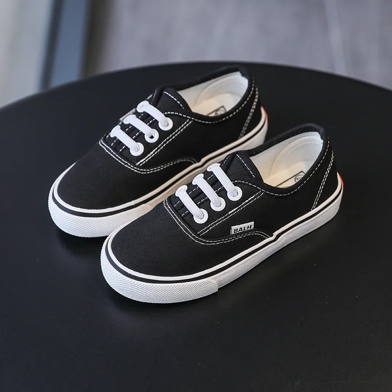 Children Spring Korean Version Small Cloth Shoes Boys One Pedal Canvas Shoes Girls Casual Soft Soled Shoes Solid Color Low Top
Children Spring Korean Version Small Cloth Shoes Boys One Pedal Canvas Shoes Girls Casual Soft Soled Shoes Solid Color Low Top