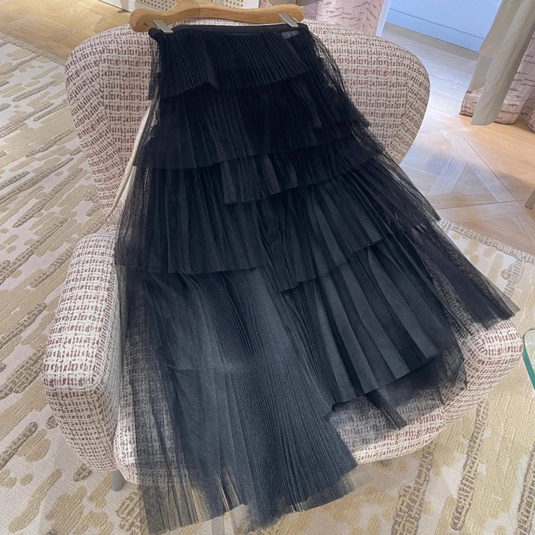 Elegant Hollow out Vintage Net Skirt Lightweight Feminine Style Multi Layered A-Line Silhouette for Women Fashionable Set
Elegant Hollow out Vintage Net Skirt Lightweight Feminine Style Multi Layered A-Line Silhouette for Women Fashionable Set