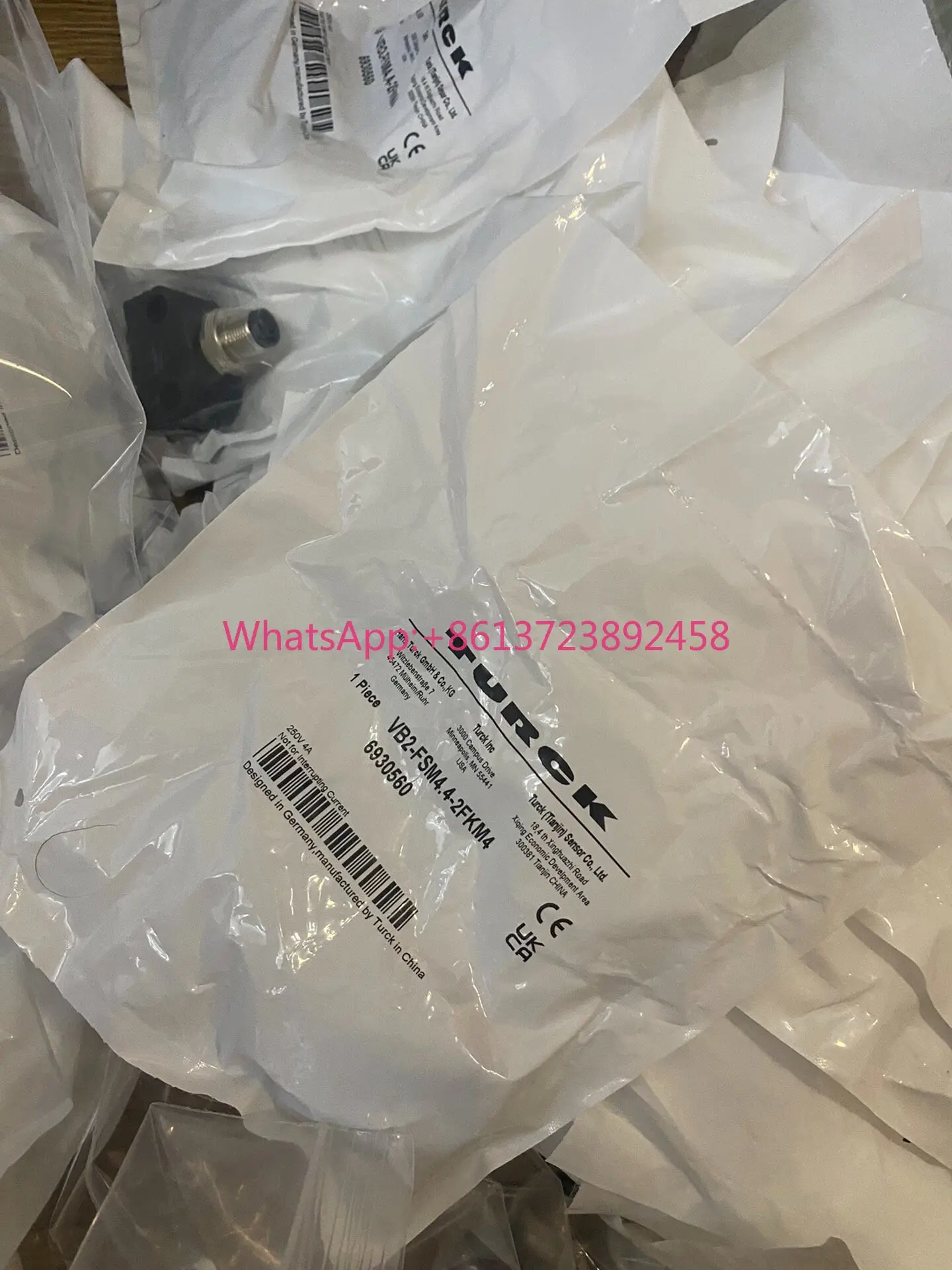 TURCK VB2-FSM4.4-2FKM4 brand new original genuinein stock
TURCK VB2-FSM4.4-2FKM4 brand new original genuinein stock