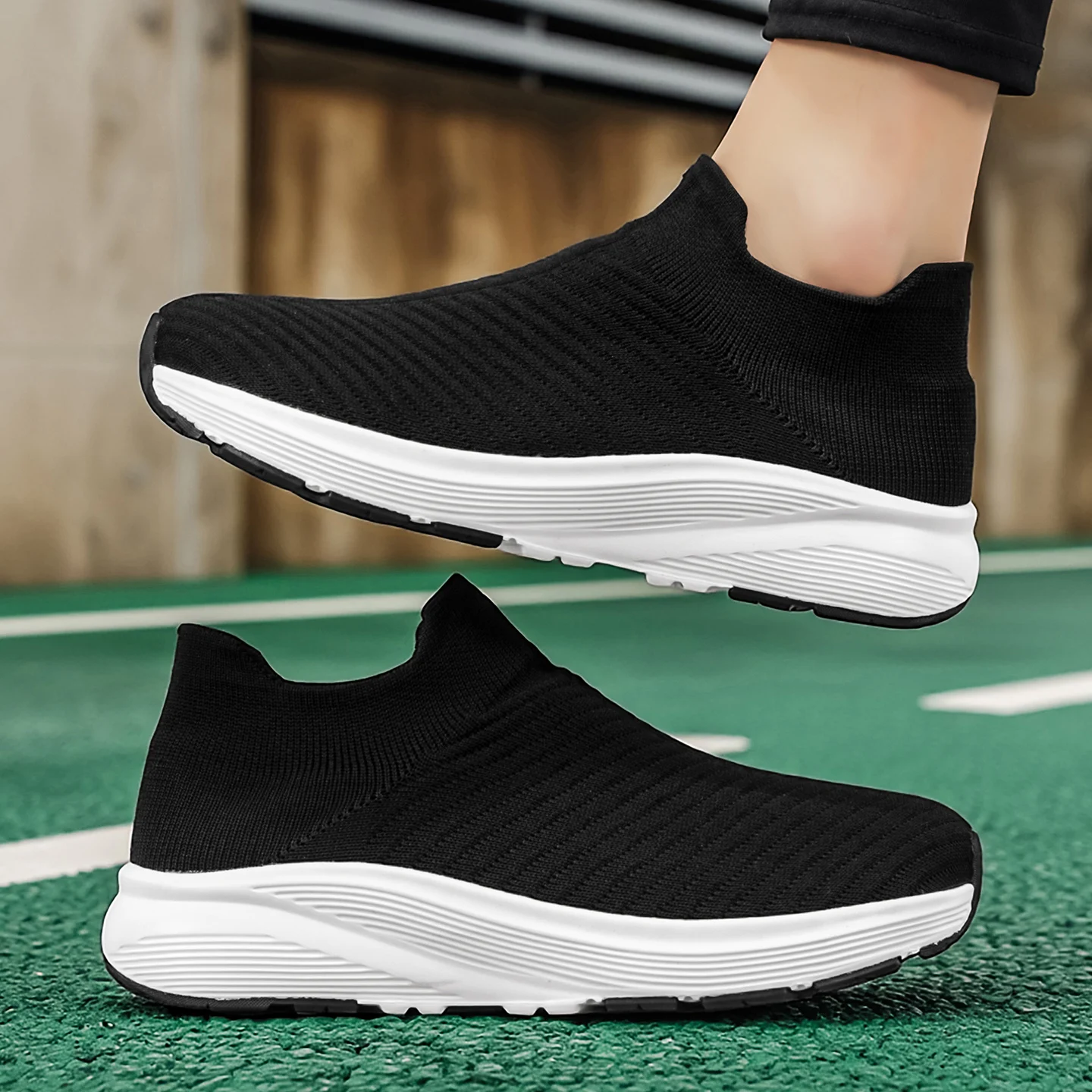 2026 Summer New Couple Wide Toe Casual Sneakers, Lightweight Slip-On Lazy Shoes, Breathable Non-slip Wear-resistant Mesh Shoes
2026 Summer New Couple Wide Toe Casual Sneakers, Lightweight Slip-On Lazy Shoes, Breathable Non-slip Wear-resistant Mesh Shoes