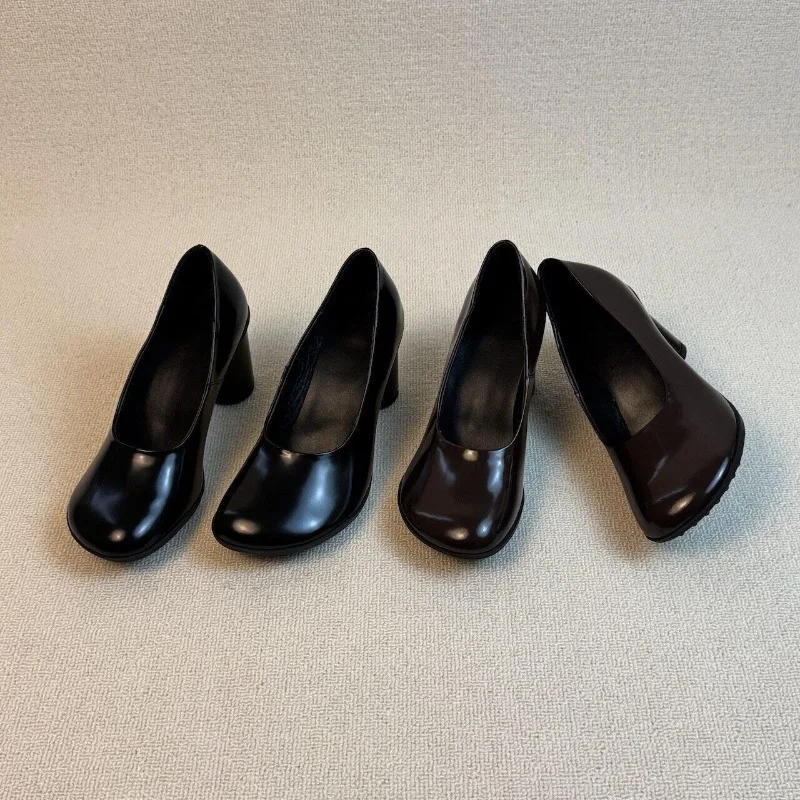 7cm Vintage Round Toe Block Heel Mary Jane Shoes for Women Elegant Office Leather Women's Pumps and Heels Sandalias De Mujer
7cm Vintage Round Toe Block Heel Mary Jane Shoes for Women Elegant Office Leather Women's Pumps and Heels Sandalias De Mujer