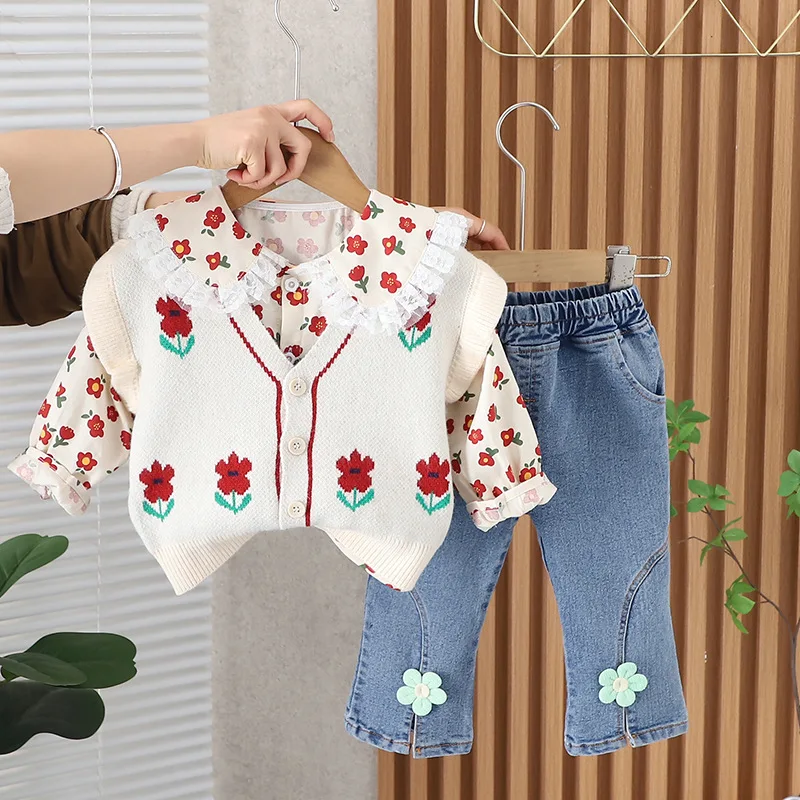Kids Clothing 2024 Spring Baby Gilr Clothes 1 To 5 Years Korean Style Floral Knitted Vest + Shirts + Pants Girls Boutique Outfit
Kids Clothing 2024 Spring Baby Gilr Clothes 1 To 5 Years Korean Style Floral Knitted Vest + Shirts + Pants Girls Boutique Outfit