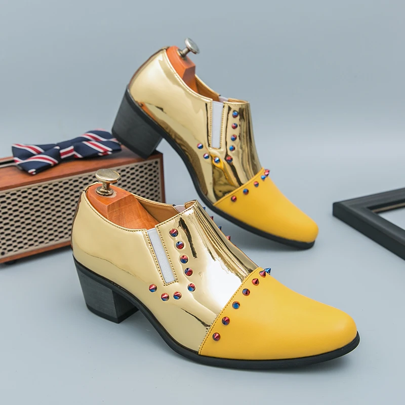 Стильные мужские модельные туфли с заклепками, большие размеры 46, кожаные мужские деловые туфли без шнуровки, золотые свадебные туфли на высоком каблуке, мужские chaussure hommes
Стильные мужские модельные туфли с заклепками, большие размеры 46, кожаные мужские деловые туфли без шнуровки, золотые свадебные туфли на высоком каблуке, мужские chaussure hommes