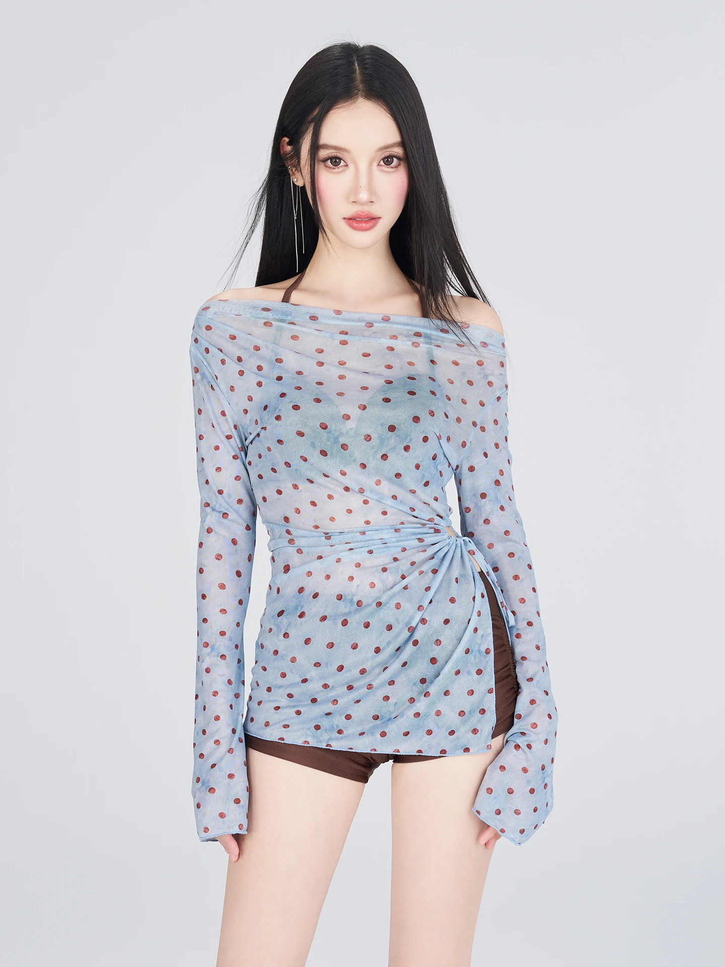 Потрясающий комплект бикини Pure Desire 2026: новый женский купальник из нейлона, спандекса и полиэстера для пляжного отдыха, создающий ощущение роскоши
Потрясающий комплект бикини Pure Desire 2026: новый женский купальник из нейлона, спандекса и полиэстера для пляжного отдыха, создающий ощущение роскоши