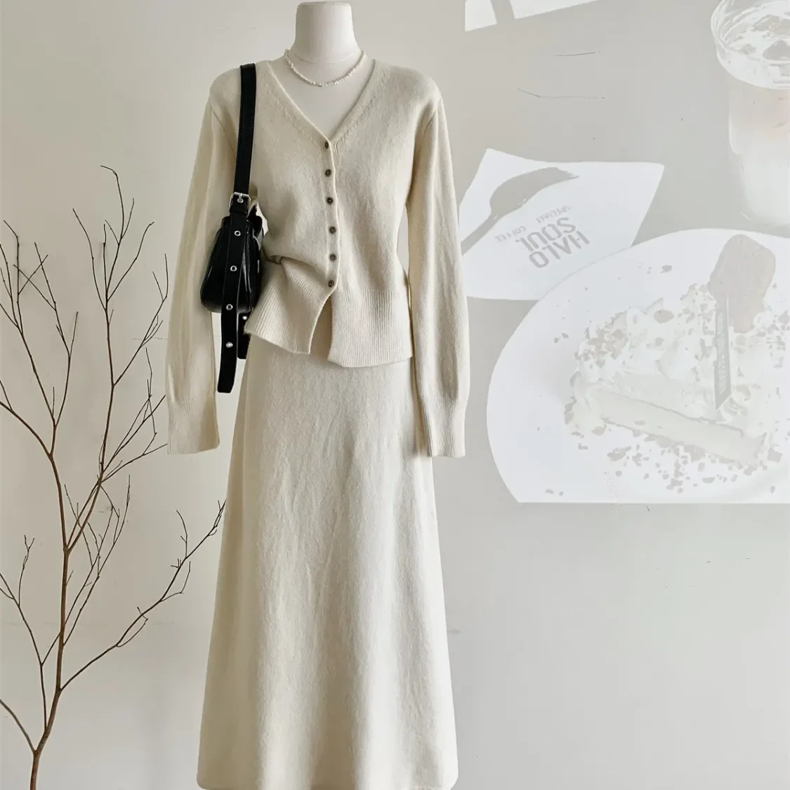 Elegant V-neck Knitted Cardigan Two-piece Set 2026 Spring and Autumn New Slim-fit A- Line Skirt Sweater Set for Women
Elegant V-neck Knitted Cardigan Two-piece Set 2026 Spring and Autumn New Slim-fit A- Line Skirt Sweater Set for Women