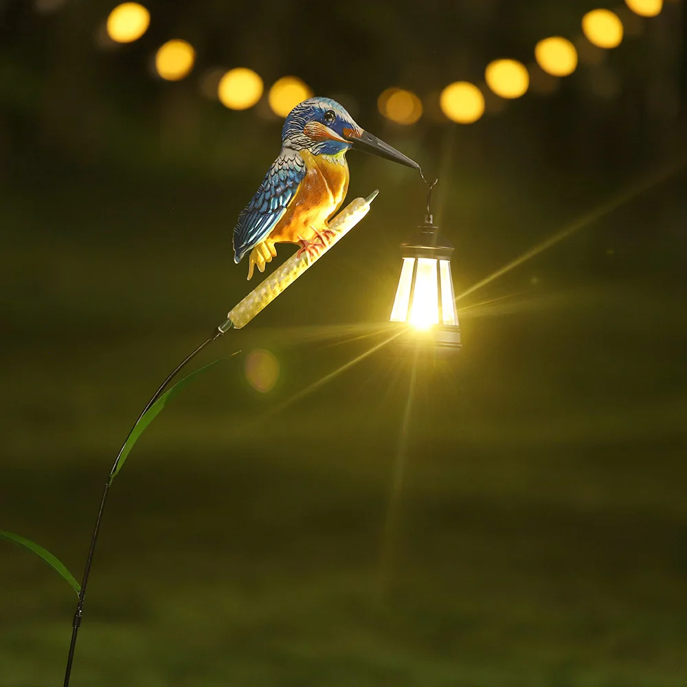 Solar Powered Kingfisher Lantern, Outdoor Hummingbird Landscape Light for Garden Patio Lawn Decor
Solar Powered Kingfisher Lantern, Outdoor Hummingbird Landscape Light for Garden Patio Lawn Decor