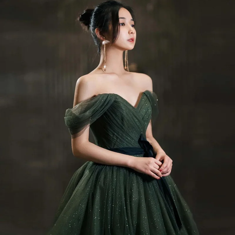 Ele een One-oulder Evening Gown for Art Exam Candidates Year-End Conference Host Luxury Slim Fit Long Dr
Ele een One-oulder Evening Gown for Art Exam Candidates Year-End Conference Host Luxury Slim Fit Long Dr