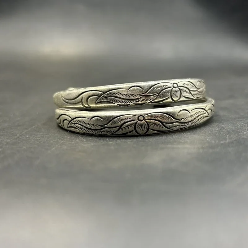 Lotus Pattern Adjustable Bangle Pair, Unisex Retro Fashion Open Cuff Bracelet Jewelry
Lotus Pattern Adjustable Bangle Pair, Unisex Retro Fashion Open Cuff Bracelet Jewelry