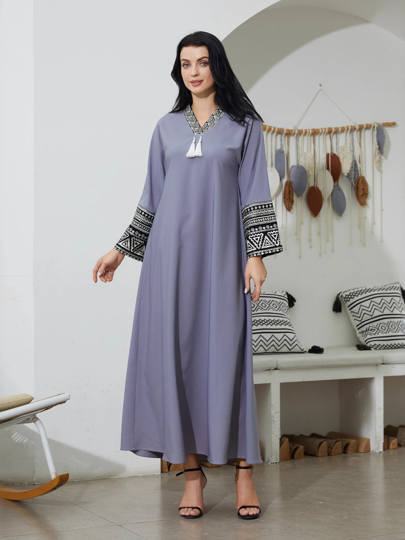 Eid Abaya Women Dress Muslim Embroidery Dubai Vestidos Largos Long Dresses Kaftan Arab Robe Party Caftan Jalabiya Ramadan Autumn
Eid Abaya Women Dress Muslim Embroidery Dubai Vestidos Largos Long Dresses Kaftan Arab Robe Party Caftan Jalabiya Ramadan Autumn