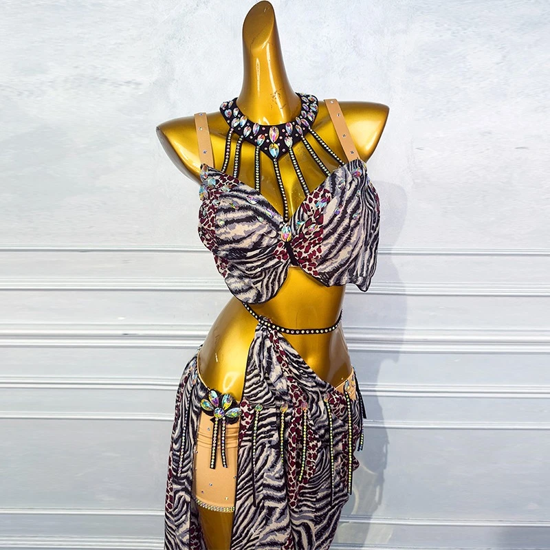 customized belly dance costume performance costume women's new set Eastern dance practice dress women exotic dancewear leopard
customized belly dance costume performance costume women's new set Eastern dance practice dress women exotic dancewear leopard