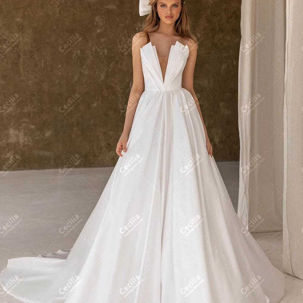 Modern Wedding Dresses Simple Bridal Gowns Strapless Sexy Robes For Formal Party Deep V Neck Graceful Vestidos De Novia 2025
Modern Wedding Dresses Simple Bridal Gowns Strapless Sexy Robes For Formal Party Deep V Neck Graceful Vestidos De Novia 2025