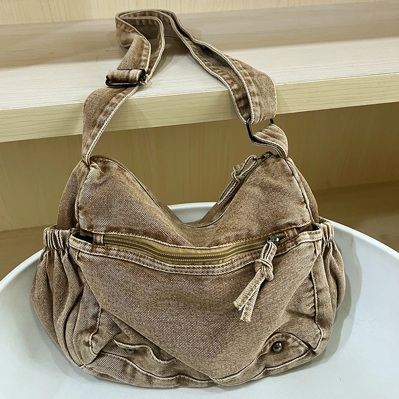 Retro Denim Single Shoulder Women Bag European/American Fashion Cross Shaped Square Large Capacity Multifunctional Crossbody Bag
Retro Denim Single Shoulder Women Bag European/American Fashion Cross Shaped Square Large Capacity Multifunctional Crossbody Bag