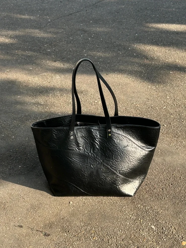 2025 Spring/Summer New Black Handheld Large Capacity Tote Bag Versatile Classroom Commuter Shoulder Bags
2025 Spring/Summer New Black Handheld Large Capacity Tote Bag Versatile Classroom Commuter Shoulder Bags