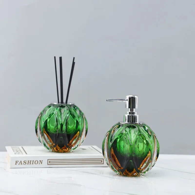 Green Pineapple Pattern Glass Lotion Bottle Fragrance Bottle Bathroom Decoration Shampoo Dispenser Portable Glass Soap Dispenser
Green Pineapple Pattern Glass Lotion Bottle Fragrance Bottle Bathroom Decoration Shampoo Dispenser Portable Glass Soap Dispenser