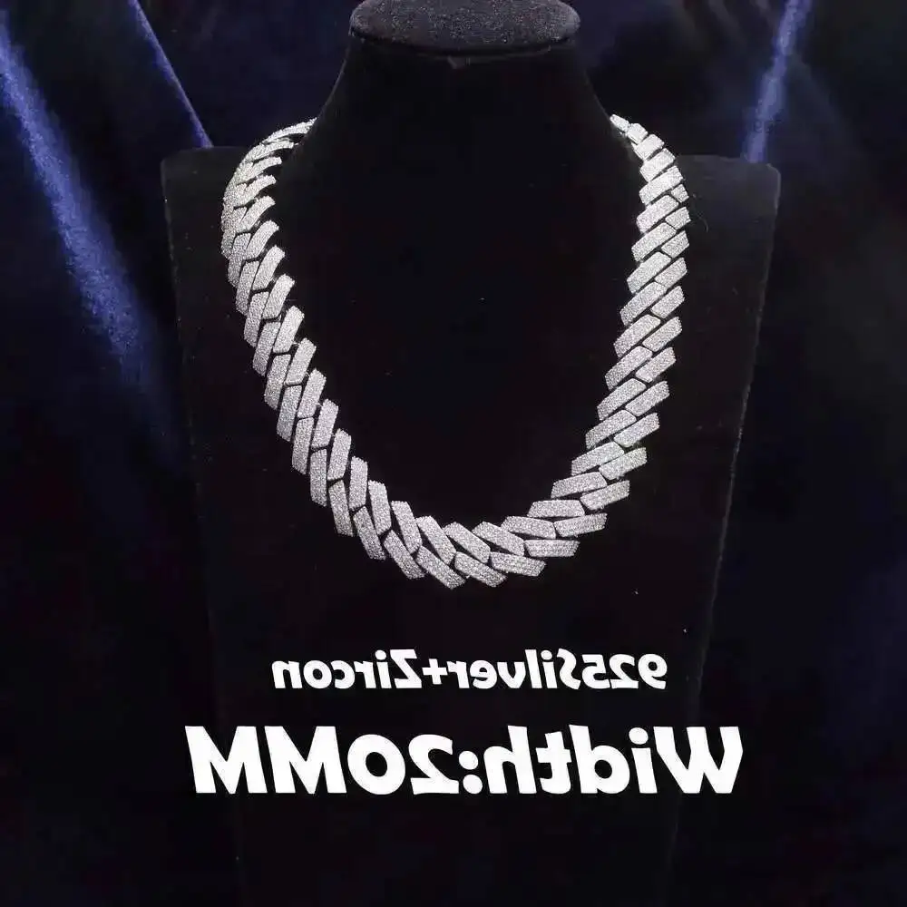 20mmeuropean и американская модная легкая роскошная высококачественная мужская кубинская цепочка из серебра 925 пробы, полный комплект ожерелья в стиле хип-хоп
20mmeuropean и американская модная легкая роскошная высококачественная мужская кубинская цепочка из серебра 925 пробы, полный комплект ожерелья в стиле хип-хоп