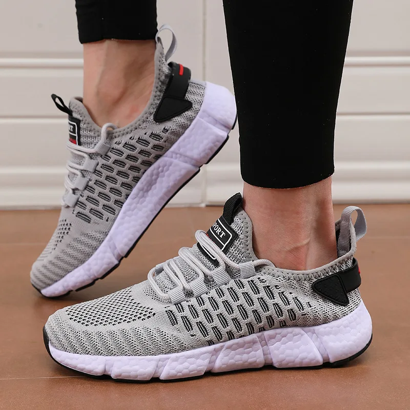 Breathable Mesh Athletic Shoes Lightweight and Versatile Soft Soled Running Shoes for Men and Women Outdoor Exercise Shoes 36-46
Breathable Mesh Athletic Shoes Lightweight and Versatile Soft Soled Running Shoes for Men and Women Outdoor Exercise Shoes 36-46