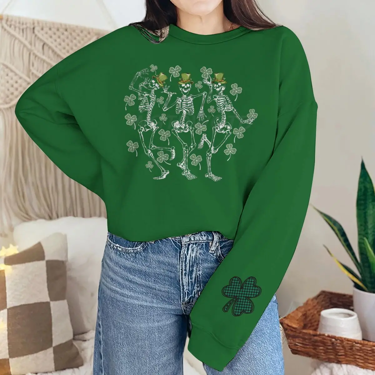 St Patrick Skeleton Printing Pullovers Vintage Shamrock Crewneck Hoody Fun Skeleton Art St Patricks Day Sweatshirt
St Patrick Skeleton Printing Pullovers Vintage Shamrock Crewneck Hoody Fun Skeleton Art St Patricks Day Sweatshirt