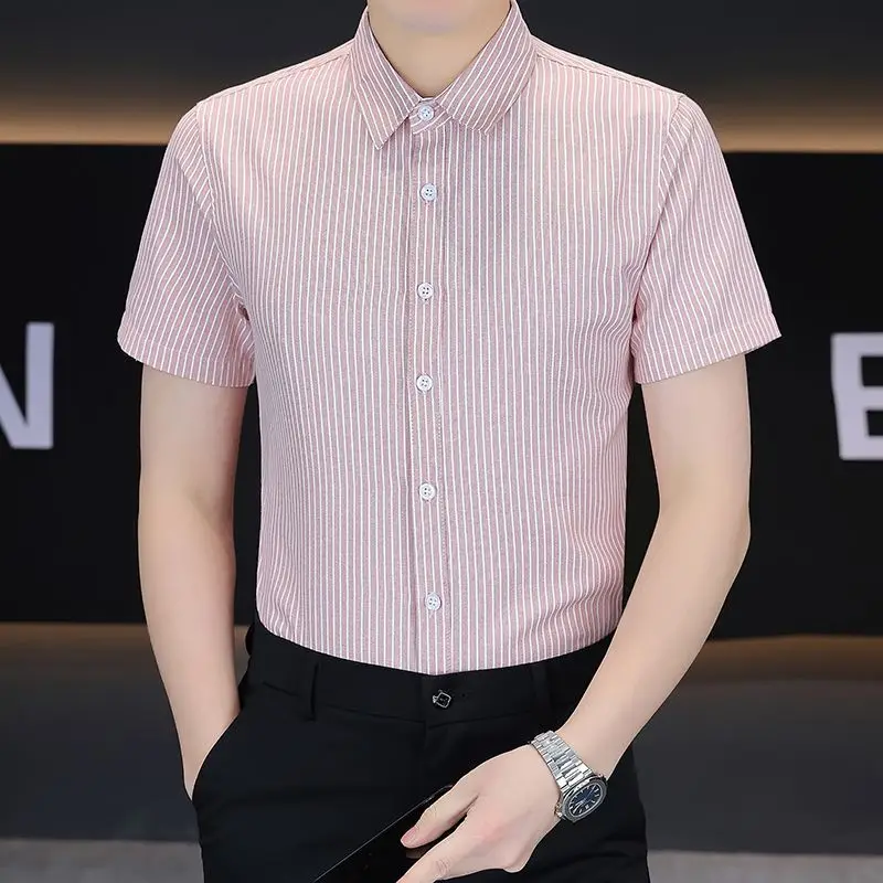 Men's Turn Down Collar Short Sleeve Striped Shirt Slim Fit Wrinkle Free Business Casual Top
Men's Turn Down Collar Short Sleeve Striped Shirt Slim Fit Wrinkle Free Business Casual Top