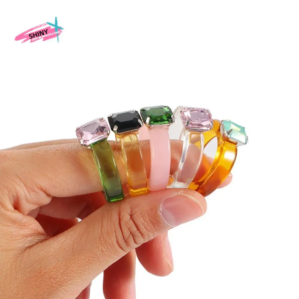 Retro Fashion Jewelry Women Irregular Girls Acrylic Finger Ring Transparent Resin Rings Geometric
Retro Fashion Jewelry Women Irregular Girls Acrylic Finger Ring Transparent Resin Rings Geometric