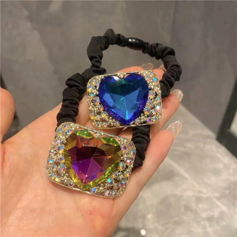 New Fashion Elastic Hair Bands Ponytail Rubber Band Scrunchies Shining Heart-shaped Crystal Hair Rope For Girl Women Headbands
New Fashion Elastic Hair Bands Ponytail Rubber Band Scrunchies Shining Heart-shaped Crystal Hair Rope For Girl Women Headbands