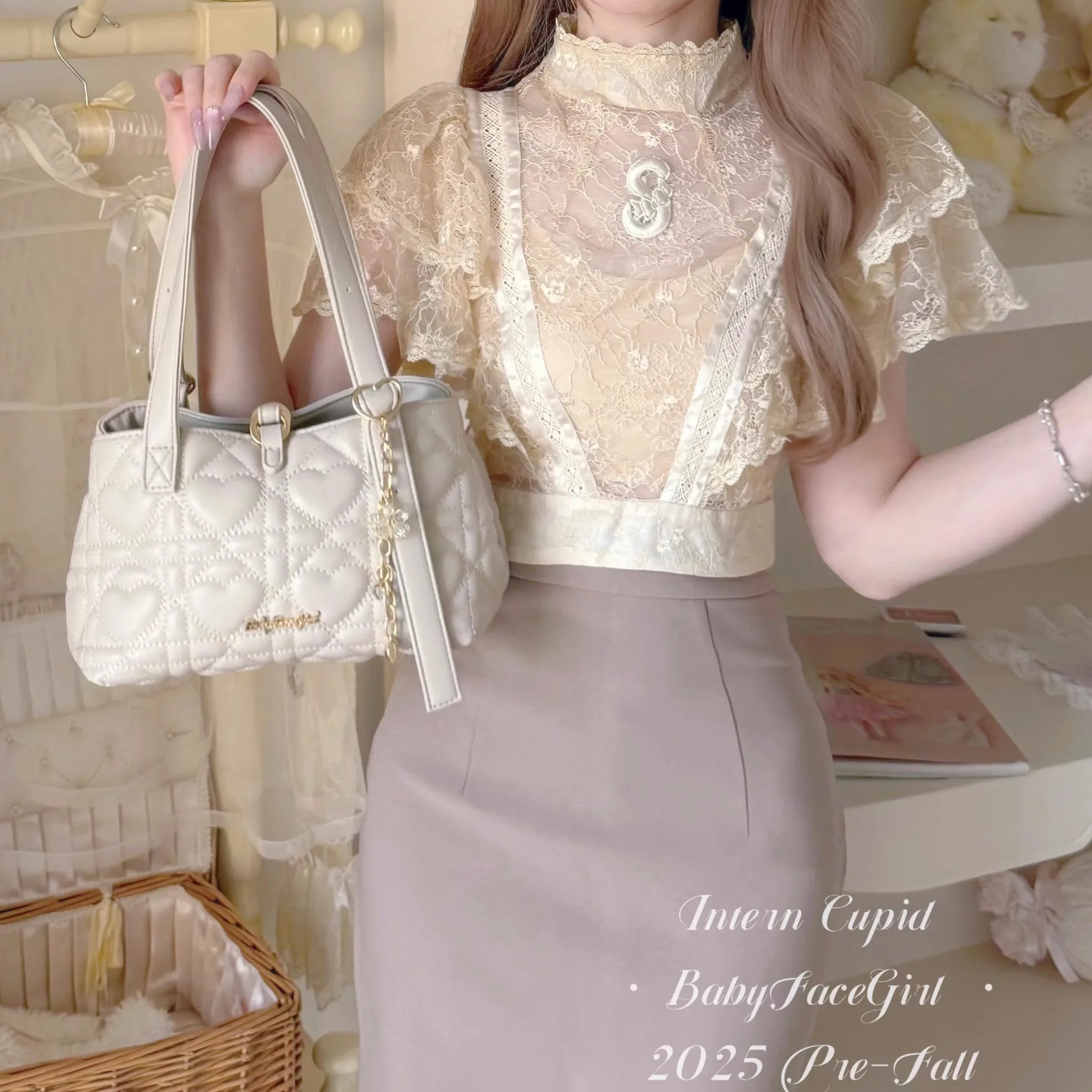 BabyFaceGirl оригинальная сумка-тоут на одно плечо Intern Cupid высокого качества с сердечком и ромбом, мягкая милая женская сумка Sle
BabyFaceGirl оригинальная сумка-тоут на одно плечо Intern Cupid высокого качества с сердечком и ромбом, мягкая милая женская сумка Sle