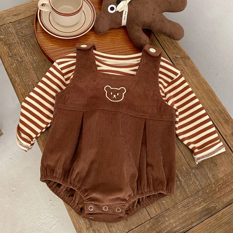 Spring style new men's and women's baby striped T-shirt+teddy bear embroidered shoulder strap sweater triangle climbing suit two
Spring style new men's and women's baby striped T-shirt+teddy bear embroidered shoulder strap sweater triangle climbing suit two