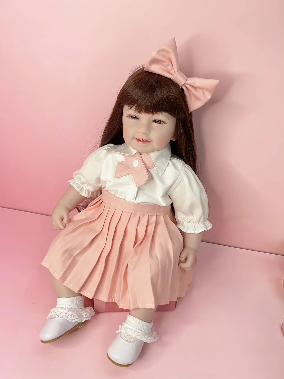 Reborn doll clothes accompany doll skirt Academy style uniform pink jk pleated skirt white shirt
Reborn doll clothes accompany doll skirt Academy style uniform pink jk pleated skirt white shirt