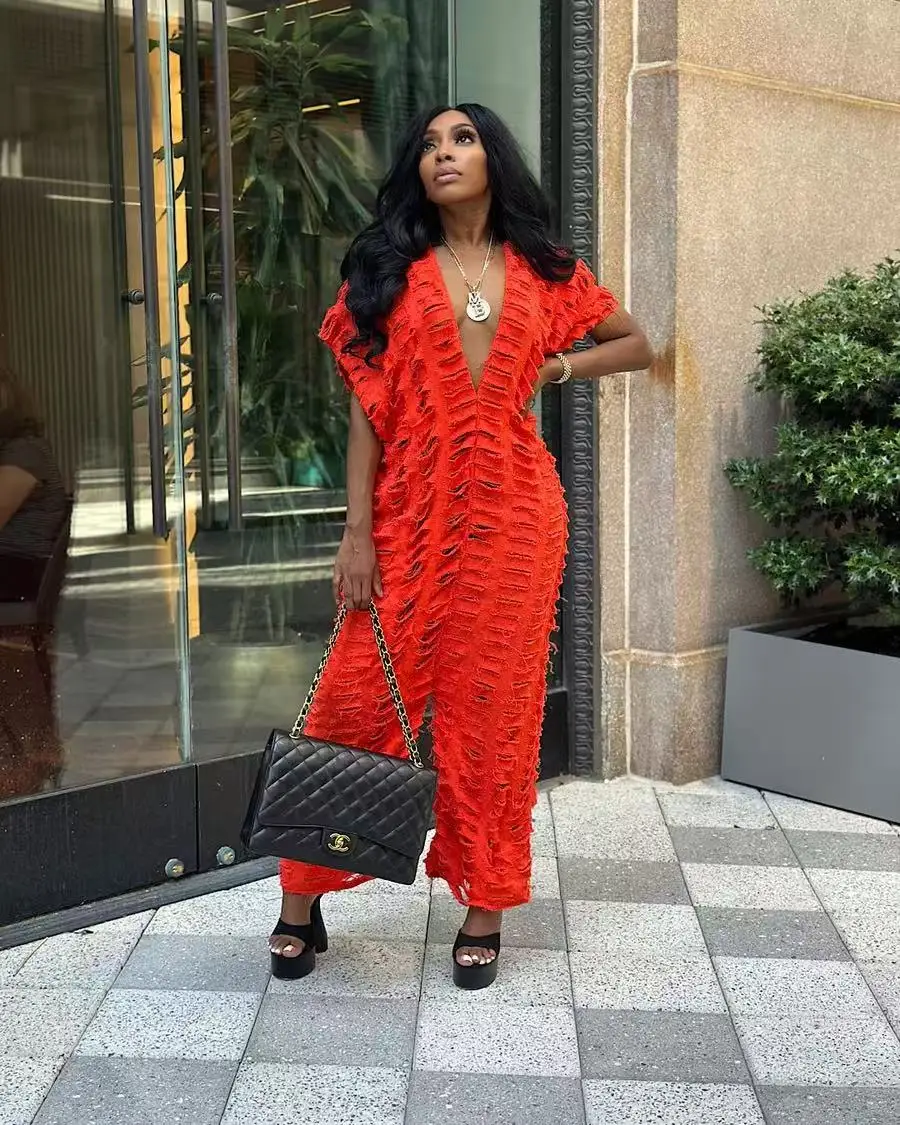Fashion Blogger Designer 2025 Summer Fashion Summer Hollow Denim Jumpsuit Sexy Lady Deep V-Neck Loose Deep Jumpsuit For Holiday
Fashion Blogger Designer 2025 Summer Fashion Summer Hollow Denim Jumpsuit Sexy Lady Deep V-Neck Loose Deep Jumpsuit For Holiday