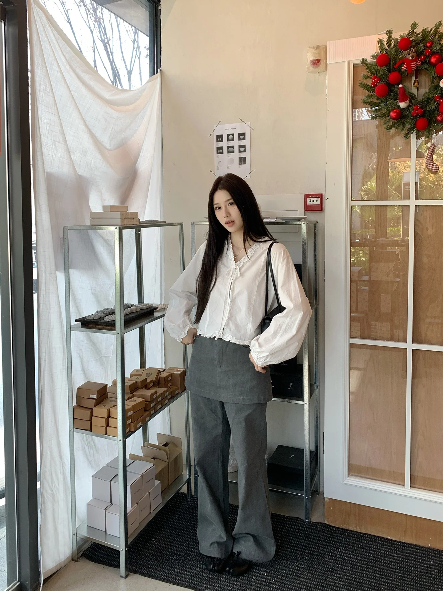 Casual High Waist Straight Leg Pants Women's Spring Loose Fit Slimming Skirt Pants SONG SONG Versatile Layered Sensation
Casual High Waist Straight Leg Pants Women's Spring Loose Fit Slimming Skirt Pants SONG SONG Versatile Layered Sensation
