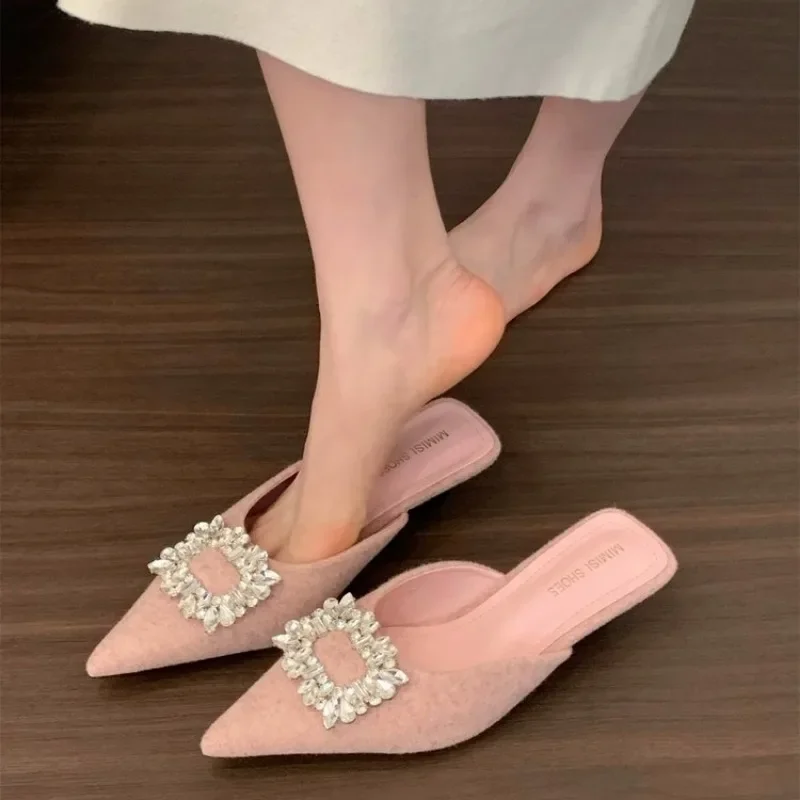 2025 Ladies Shoes Closed Toe Women's Slippers Fashion Dress Slippers Women Crystal Square Button Pointed Toe Low Heel Sandals
2025 Ladies Shoes Closed Toe Women's Slippers Fashion Dress Slippers Women Crystal Square Button Pointed Toe Low Heel Sandals
