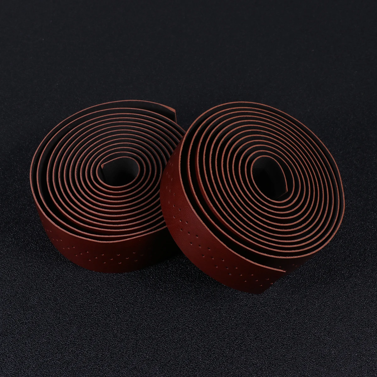 1 комплект, амортизирующая лента для руля из искусственной кожи, нескользящие водонепроницаемые ремни для уменьшения вибрации для горных дорожных велосипедов
1 комплект, амортизирующая лента для руля из искусственной кожи, нескользящие водонепроницаемые ремни для уменьшения вибрации для горных дорожных велосипедов