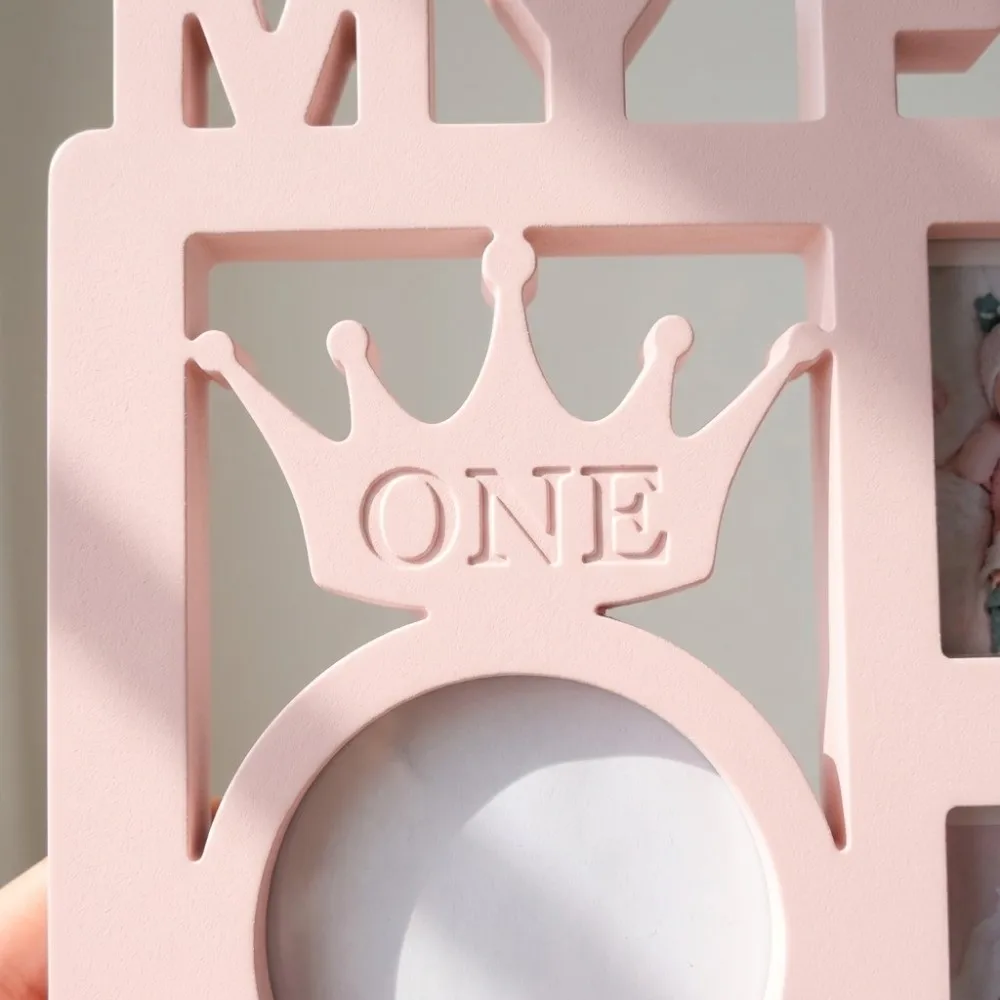 Plastic Growth Frame 15.55*7.6 in 13 Photo Inserts Newborn Memory Frame 12 Small Frames Cartoon Crown Style
Plastic Growth Frame 15.55*7.6 in 13 Photo Inserts Newborn Memory Frame 12 Small Frames Cartoon Crown Style