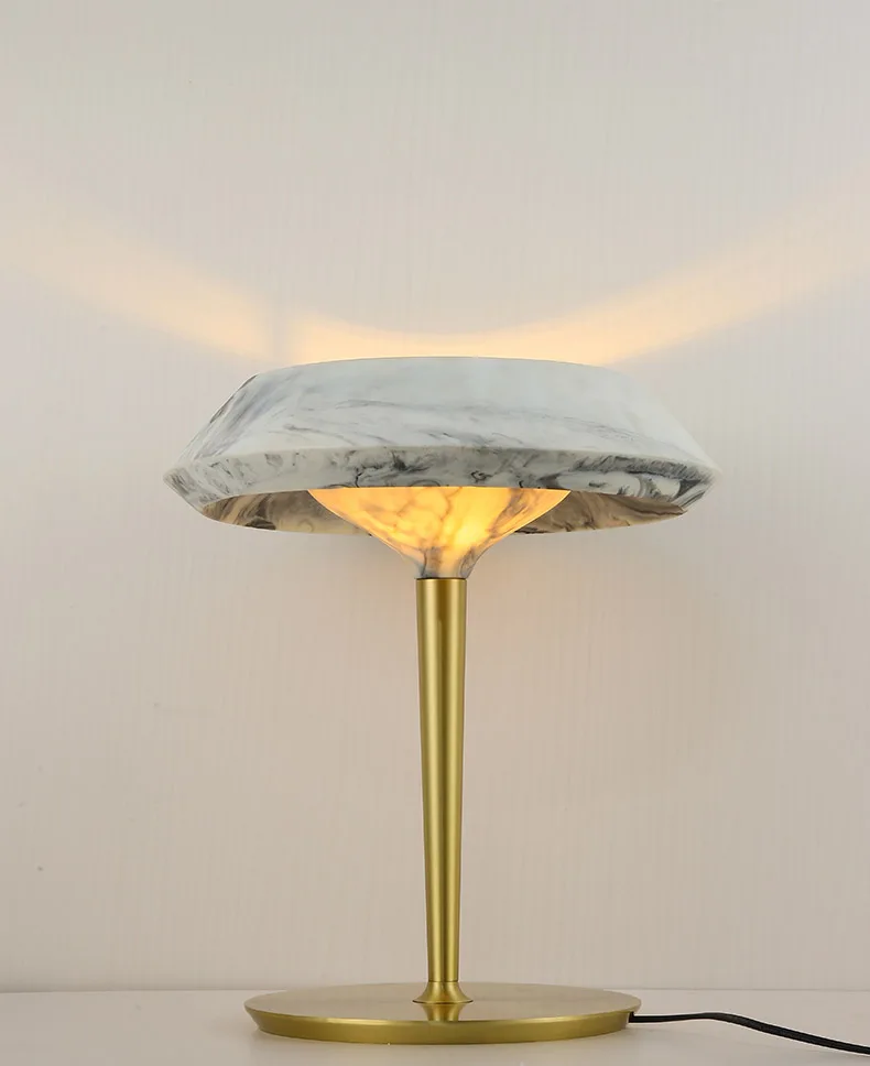 Scandinavian Minimalist Table Lamp Designer Light Luxury Villa Bedroom Living Room Bedroom Hotel Lucite Table Lamps
Scandinavian Minimalist Table Lamp Designer Light Luxury Villa Bedroom Living Room Bedroom Hotel Lucite Table Lamps