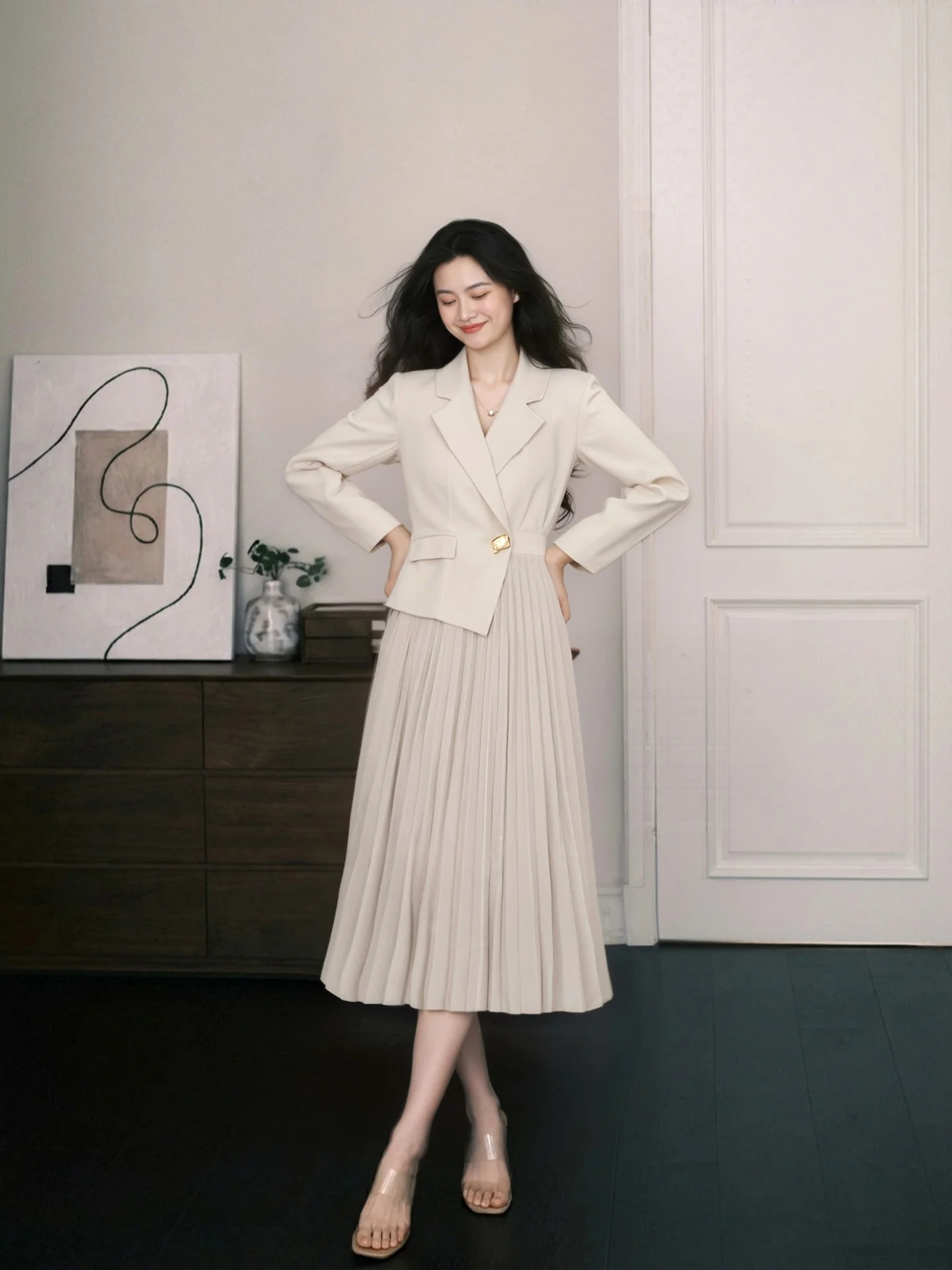 Женский костюм FT GUOGE: Длинное платье-футляр с юбкой-пуделем, имитация двух предметов, из смесовой ткани (полиэстер, вискоза, спандекс)
Женский костюм FT GUOGE: Длинное платье-футляр с юбкой-пуделем, имитация двух предметов, из смесовой ткани (полиэстер, вискоза, спандекс)