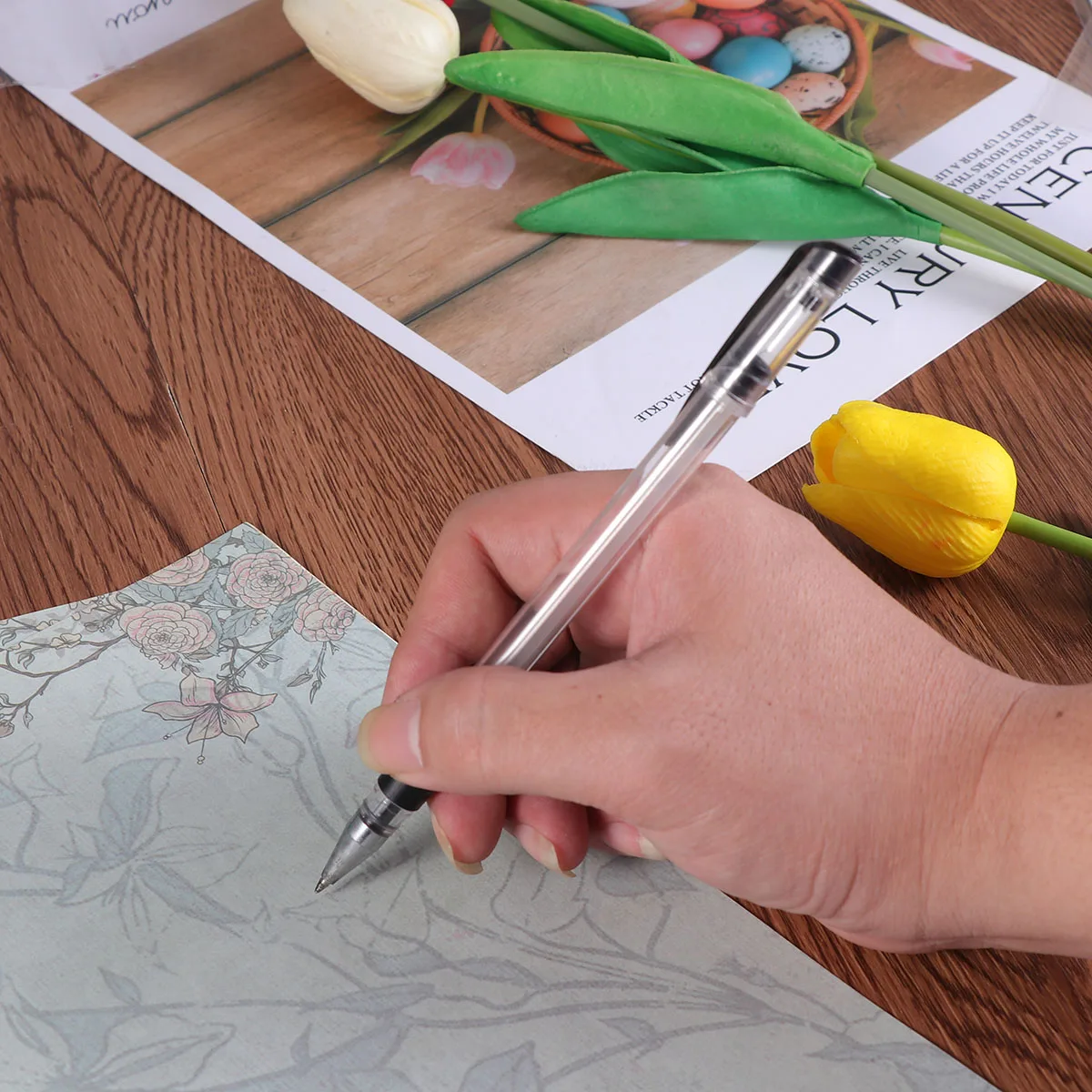 50pcs Vintage Letter Paper Retro Writing Paper Romantic Stationery European Style Smooth Writing Calligraphy Graffiti Letter 
50pcs Vintage Letter Paper Retro Writing Paper Romantic Stationery European Style Smooth Writing Calligraphy Graffiti Letter