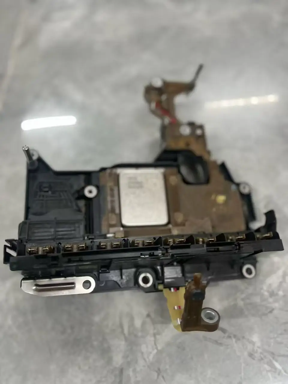 Automatic Transmission Mechatronic Control Module 0260550076 Fit 8HP70 8 Speed Gearbox For F-Chassis L-Chassis 2010-2018
Automatic Transmission Mechatronic Control Module 0260550076 Fit 8HP70 8 Speed Gearbox For F-Chassis L-Chassis 2010-2018