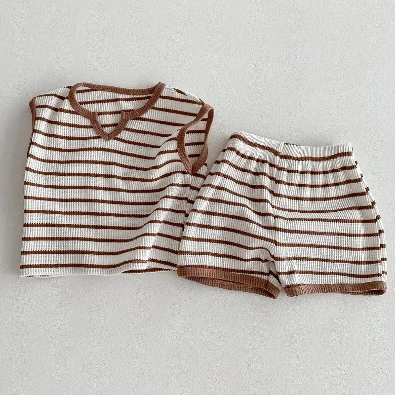 Children's cotton vest shorts simple sports two-piece summer children's clothes Baby knitted sleeveless suit
Children's cotton vest shorts simple sports two-piece summer children's clothes Baby knitted sleeveless suit