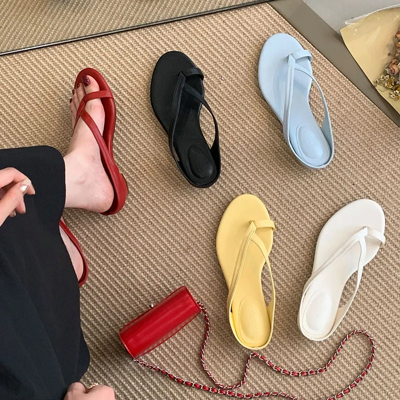 Модные женские тапочки на низком каблуке с круглым носком, роскошная обувь, женские шлепанцы на каблуке, шлепанцы, женские сандалии, шлепанцы
Модные женские тапочки на низком каблуке с круглым носком, роскошная обувь, женские шлепанцы на каблуке, шлепанцы, женские сандалии, шлепанцы