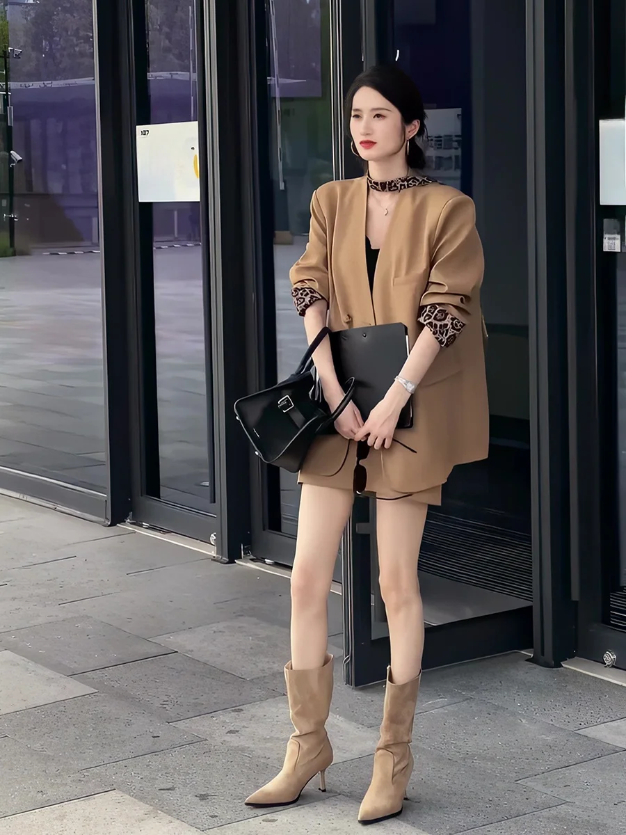 Fashionable Leopard Print Color Block Suit Jacket High Waist Slim Fit Short Skirt Set Women's Trendy Autumn New Arrival
Fashionable Leopard Print Color Block Suit Jacket High Waist Slim Fit Short Skirt Set Women's Trendy Autumn New Arrival