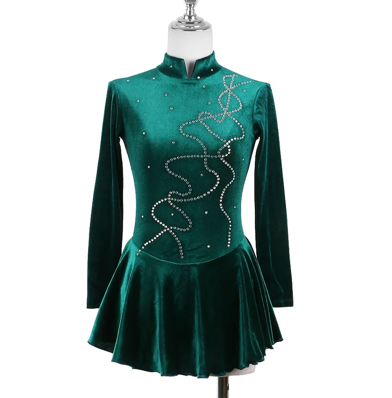 Customized Sparkle Velvet Figure Skating Performance Costume Skating Skirt
Customized Sparkle Velvet Figure Skating Performance Costume Skating Skirt