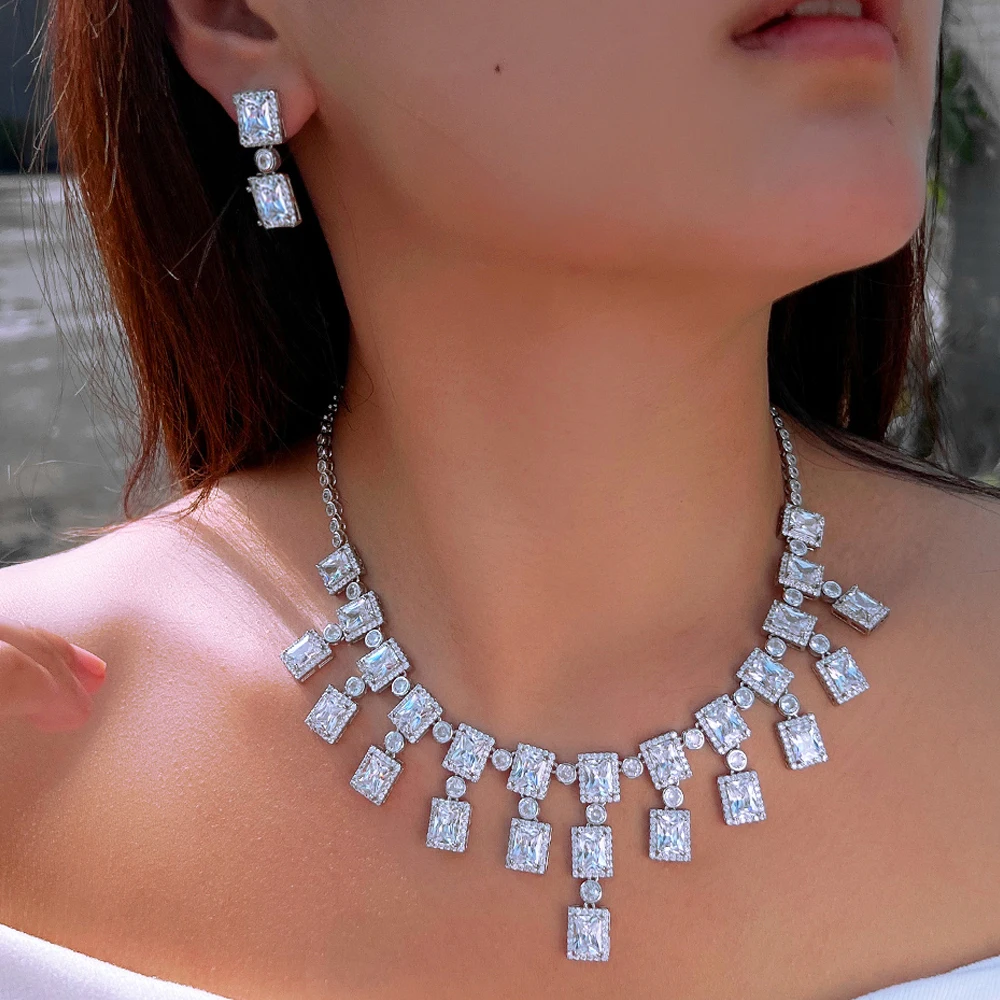 ThreeGraces Elegant Sparkling Rectangle Zirconia Luxury Bridal Wedding Tassel Necklace and Earrings Jewelry Set for Women T1059
ThreeGraces Elegant Sparkling Rectangle Zirconia Luxury Bridal Wedding Tassel Necklace and Earrings Jewelry Set for Women T1059