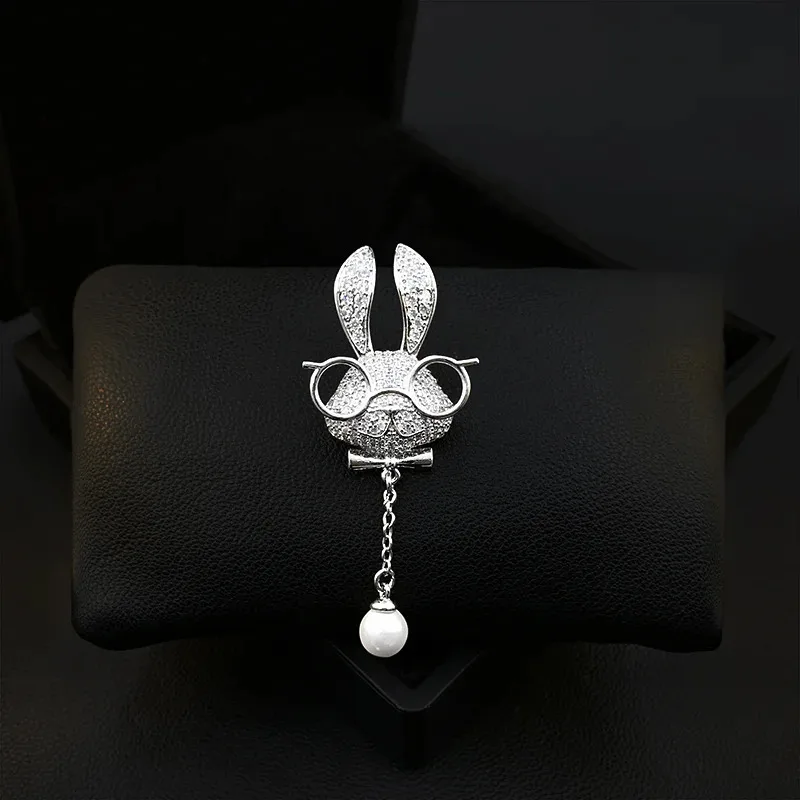 YISON New Cute Cartoon Glasses Rabbit Brooch for Women Fashion Lapel Pins Shirt Cardigan Ornament Jewelry Gifts for Girl Friend
YISON New Cute Cartoon Glasses Rabbit Brooch for Women Fashion Lapel Pins Shirt Cardigan Ornament Jewelry Gifts for Girl Friend