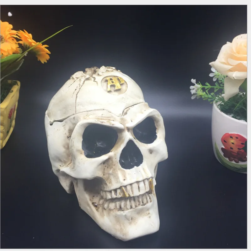 Creativity Resin Ashtray Funny Skull Decorative Living Room Desktop Ashtrays Distressed European Home Decoration Ornaments
Creativity Resin Ashtray Funny Skull Decorative Living Room Desktop Ashtrays Distressed European Home Decoration Ornaments