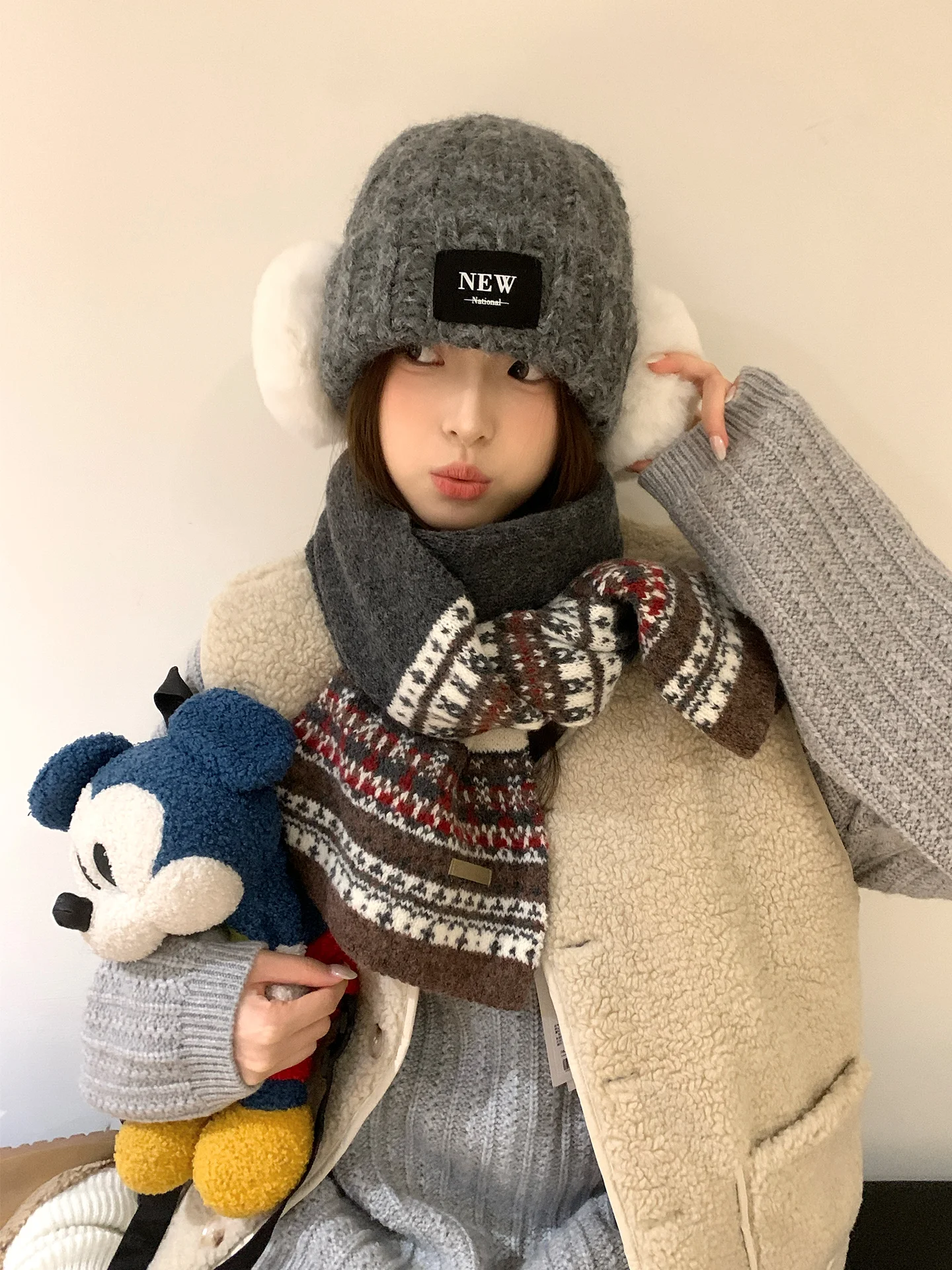 Vintage Fair Lsle Pattern Patchwork Women's Scarf Autumn And Winter Ethnic Style Warm Neck Multi-Functional
Vintage Fair Lsle Pattern Patchwork Women's Scarf Autumn And Winter Ethnic Style Warm Neck Multi-Functional