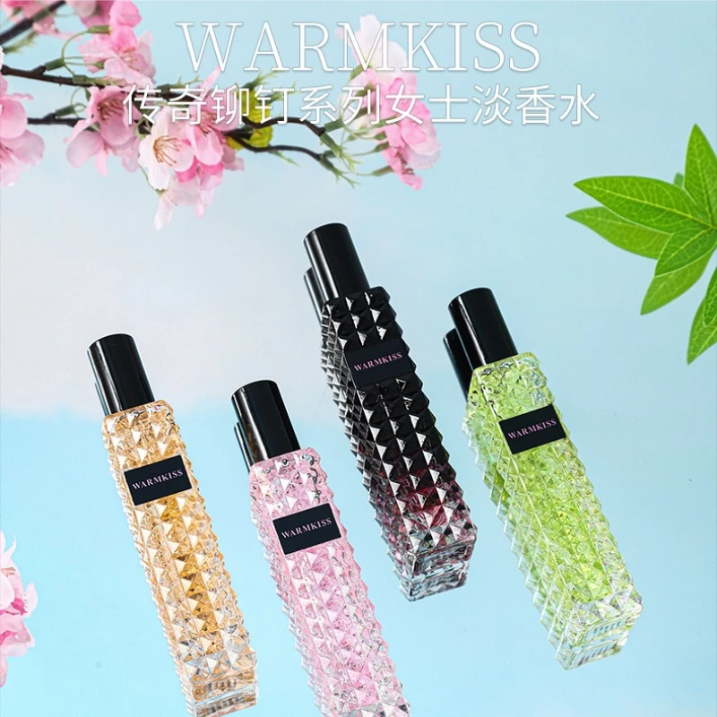 30 мл парфюмерной воды Miss Perfume с цветочным ароматом, стойкий, для женщин, повседневный стиль, духи Donna Rose.
30 мл парфюмерной воды Miss Perfume с цветочным ароматом, стойкий, для женщин, повседневный стиль, духи Donna Rose.