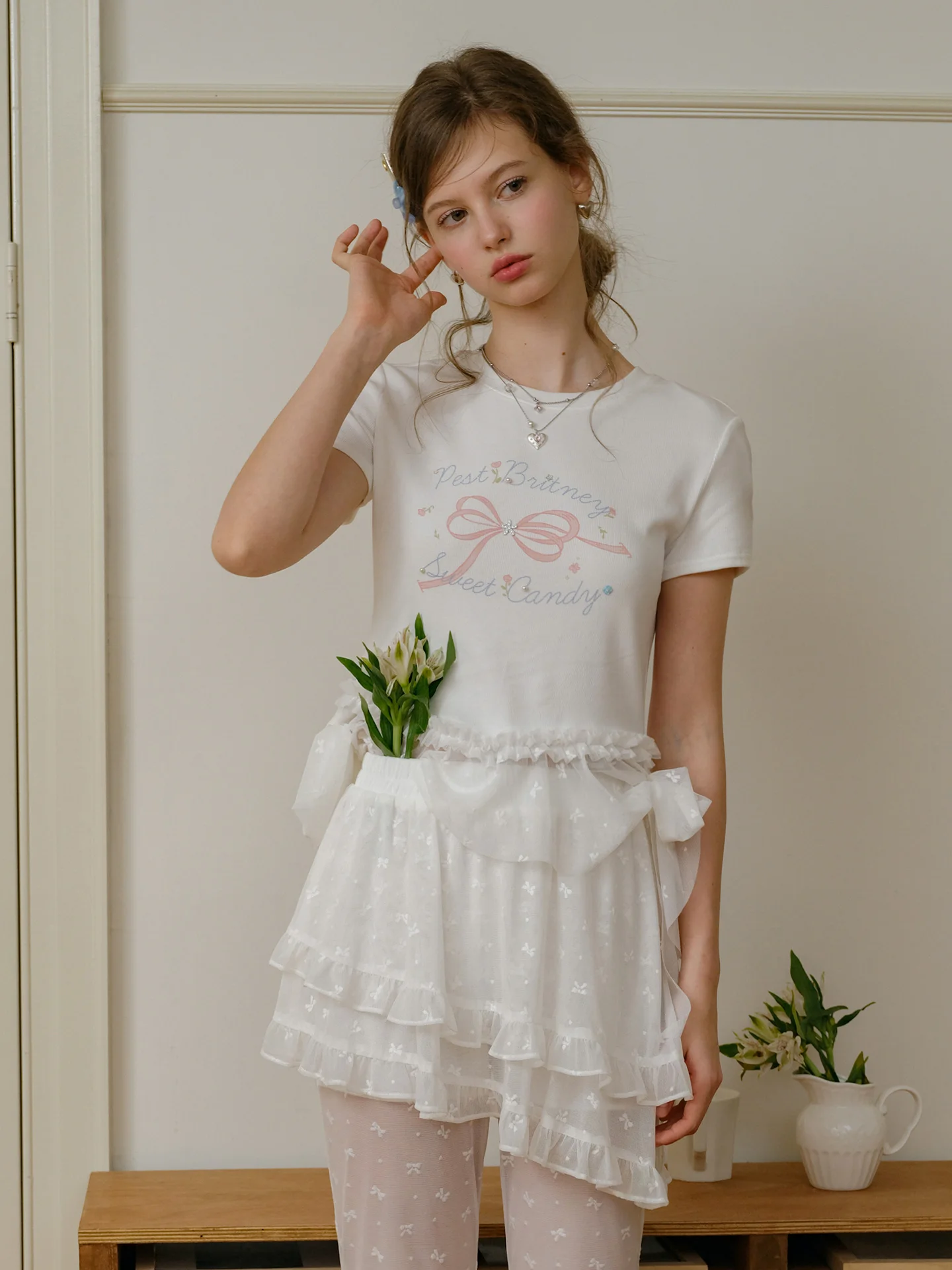 Summer White T-Shirt Knot Letter Print Short Sleeve Women's Patchwork Uneven Hem Design Fake Two-Piece Cotton Top
Summer White T-Shirt Knot Letter Print Short Sleeve Women's Patchwork Uneven Hem Design Fake Two-Piece Cotton Top