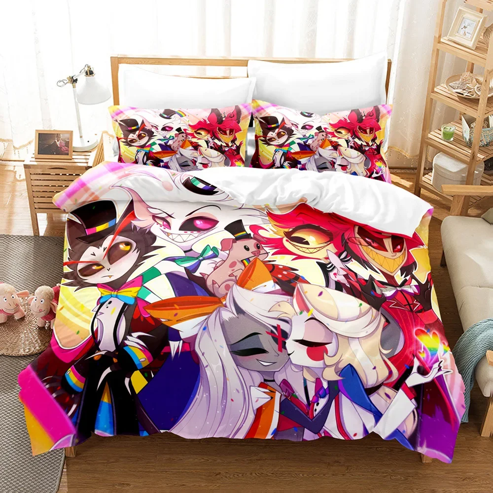 Модный комплект постельного белья для отеля с героями мультфильмов H-Hazbin, комплект пододеяльников с мультяшным узором и принтом King Queen, полный двойной одинарный размер, милые подарки
Модный комплект постельного белья для отеля с героями мультфильмов H-Hazbin, комплект пододеяльников с мультяшным узором и принтом King Queen, полный двойной одинарный размер, милые подарки