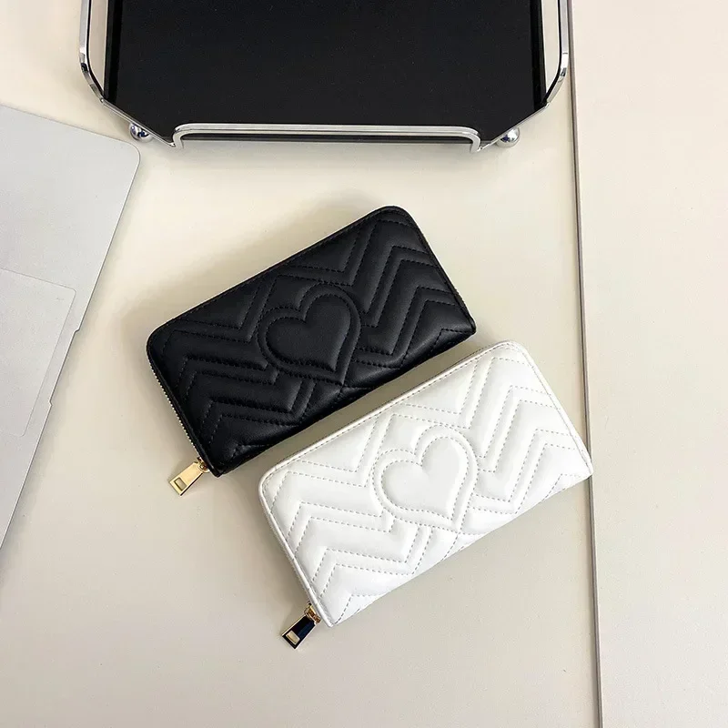 Long Wallet Zipper Large Capacity Wallet Clutch Bag Love Large Capacity Card Holder Fashion Clutch Bags 
Long Wallet Zipper Large Capacity Wallet Clutch Bag Love Large Capacity Card Holder Fashion Clutch Bags