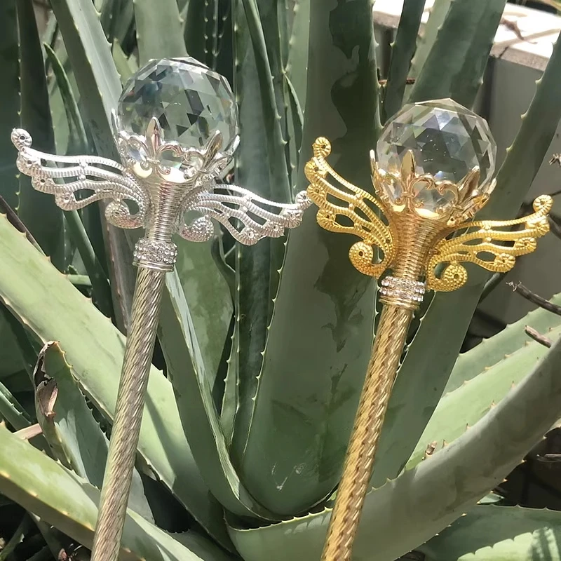 Crystal ball wings scepter halloween children's cane birthday gift props photography
Crystal ball wings scepter halloween children's cane birthday gift props photography